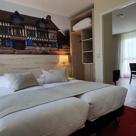 The Originals City, Acadine, Hotel
