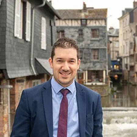 Hotel The Originals City, Acadine, Pont-Audemer