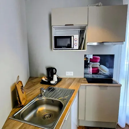 Hotel The Originals City, Acadine, 3*