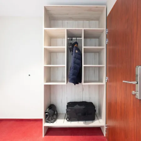 Hotel The Originals City, Acadine, Pont-Audemer