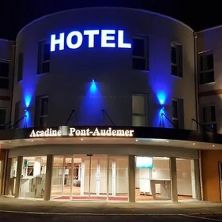 Hotel The Originals City, Acadine,