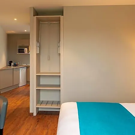 Hotel The Originals City, Acadine, Pont-Audemer