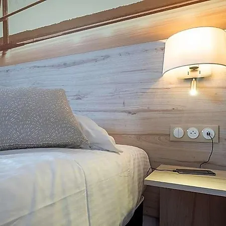 Hotel The Originals City, Acadine, 3*