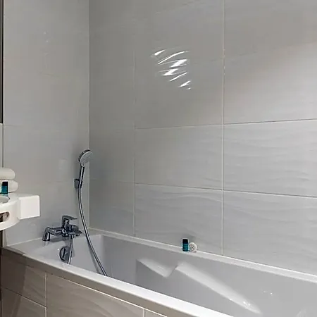 The Originals City, Acadine, Hotel