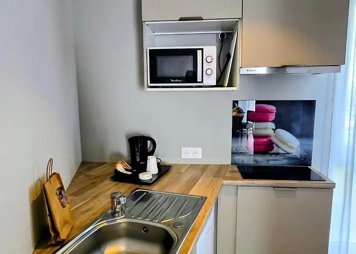 Hotel The Originals City, Acadine, 3*